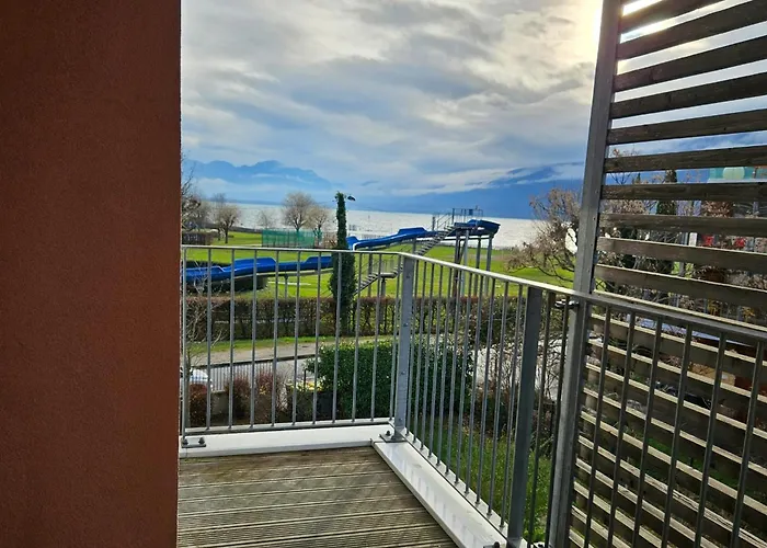 Le Petit Port - Appartement 4 Etoiles - Standing, Vue Lac, Calme, Piscine